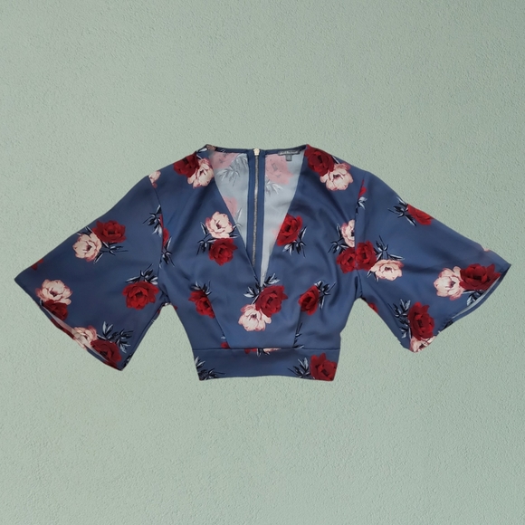 Charlotte Russe Tops - Charlotte Russe Floral Crop Top